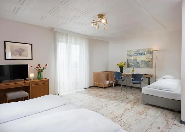 Harheimer Hof Hotel 4*