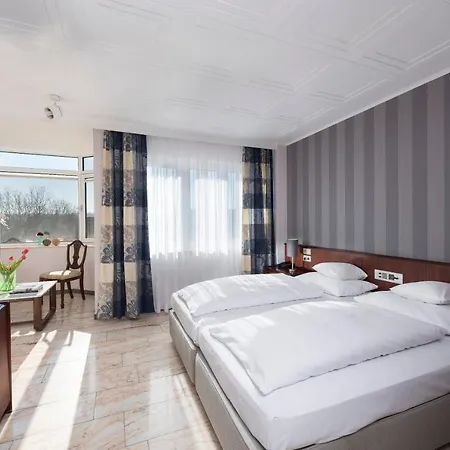 Harheimer Hof Otel 4*